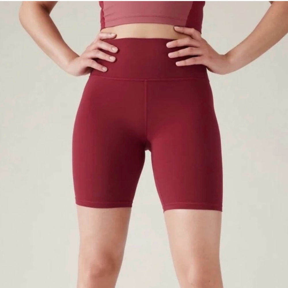 NWOT-Athleta Transcend 7” Bike Short, Size 1X